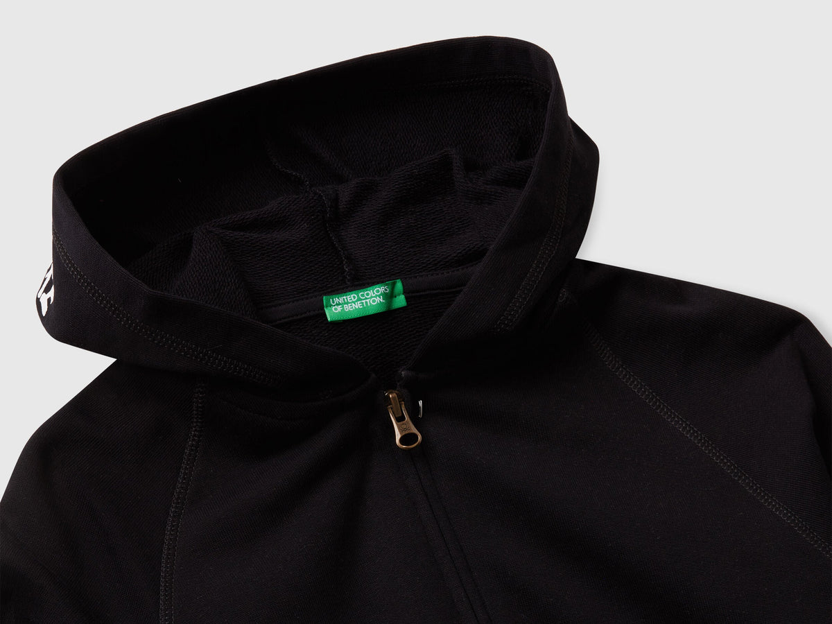 Benetton_Black_Sweatshirt with Prints_33NVC505A_100_03