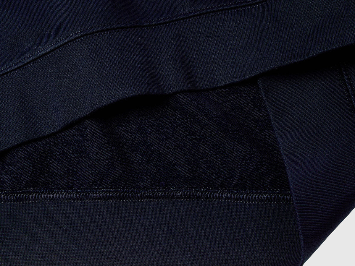 Benetton_Dark Blue_Sweatshirt with Logo Patch_342ZU1093_016_07