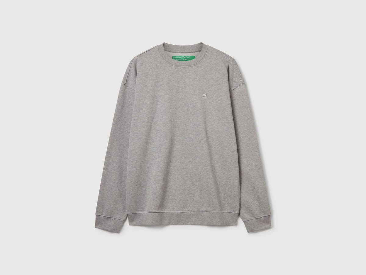 Benetton_Light Gray_Sweatshirt with Logo Patch_342ZU1093_501_05