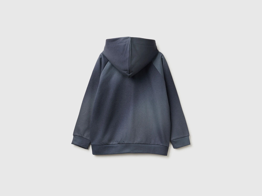 Benetton_Blue_Sweatshirt with Shaded-Effect Print_34GSC505S_70U_02