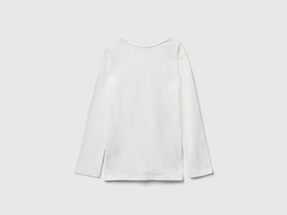 Benetton_Creamy White_T-Shirt with Glitter Print_35RYC10QE_074_02