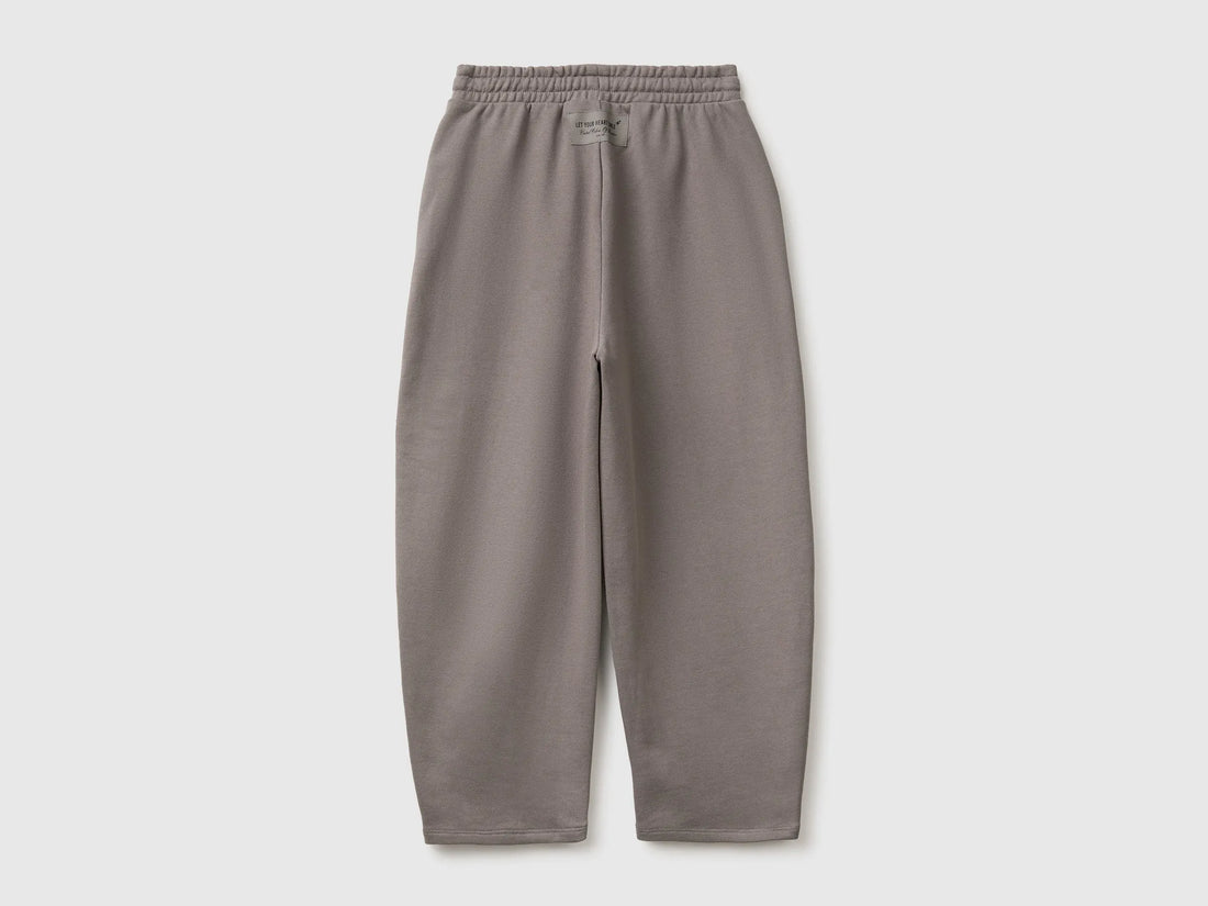 Benetton Gray Girls Barrel-Fit Joggers in Fleece SKU: 38O3CF076_39R Image 02