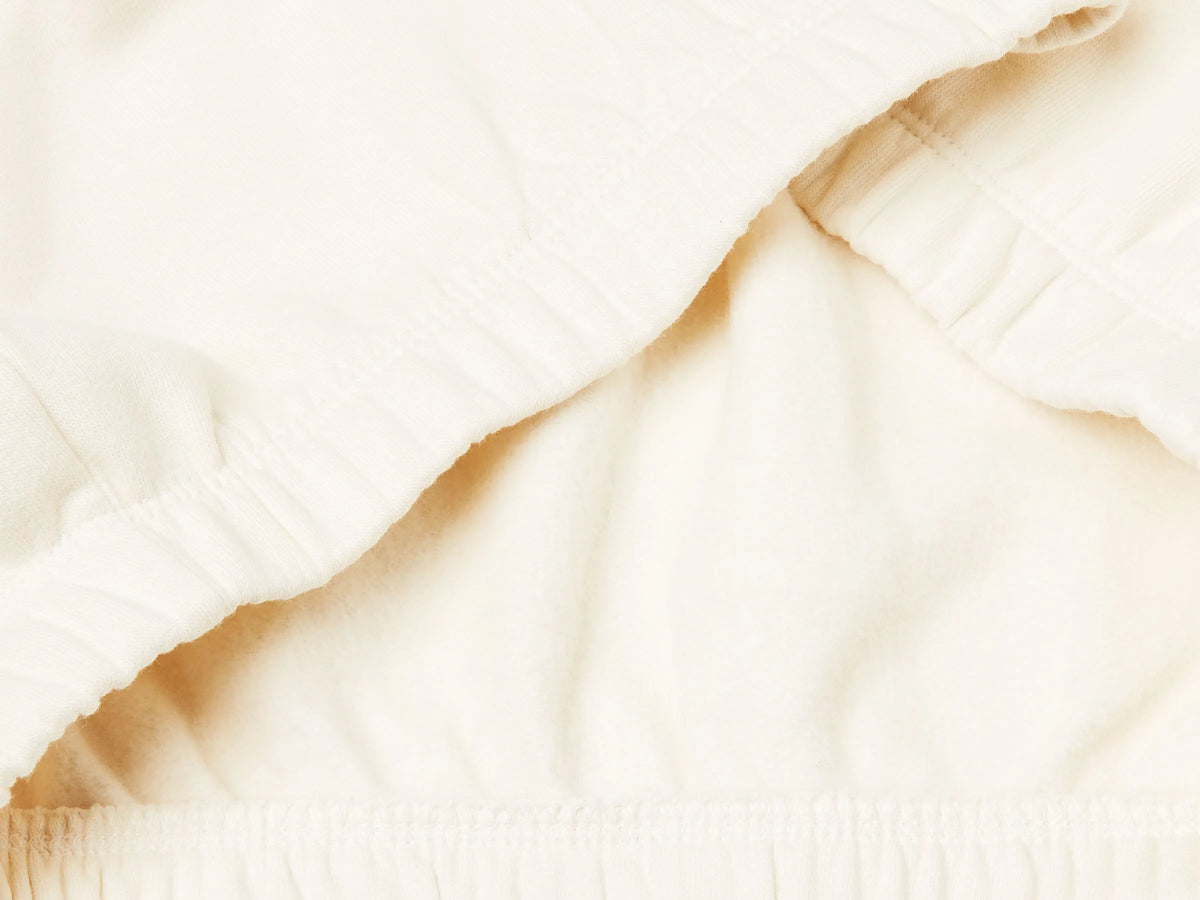 Benetton_Creamy White_Warm Sweatshirt with Embroidery_39M2C205D_0R2_03