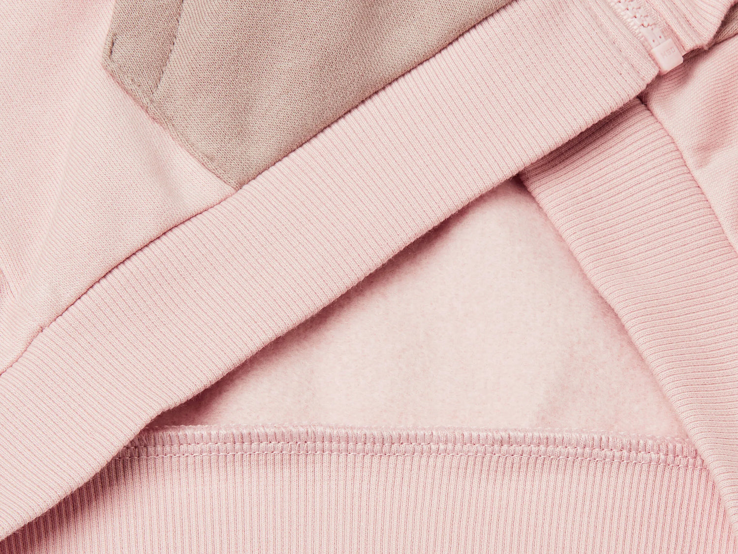 Benetton_Soft Pink_Sweatshirt with Zip and Sequins_39M2G5045_902_03
