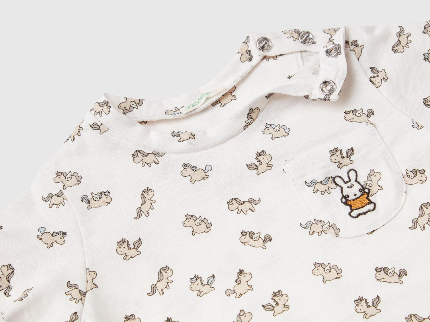 T-Shirt With Unicorn Print_39UMA104B_61T_02