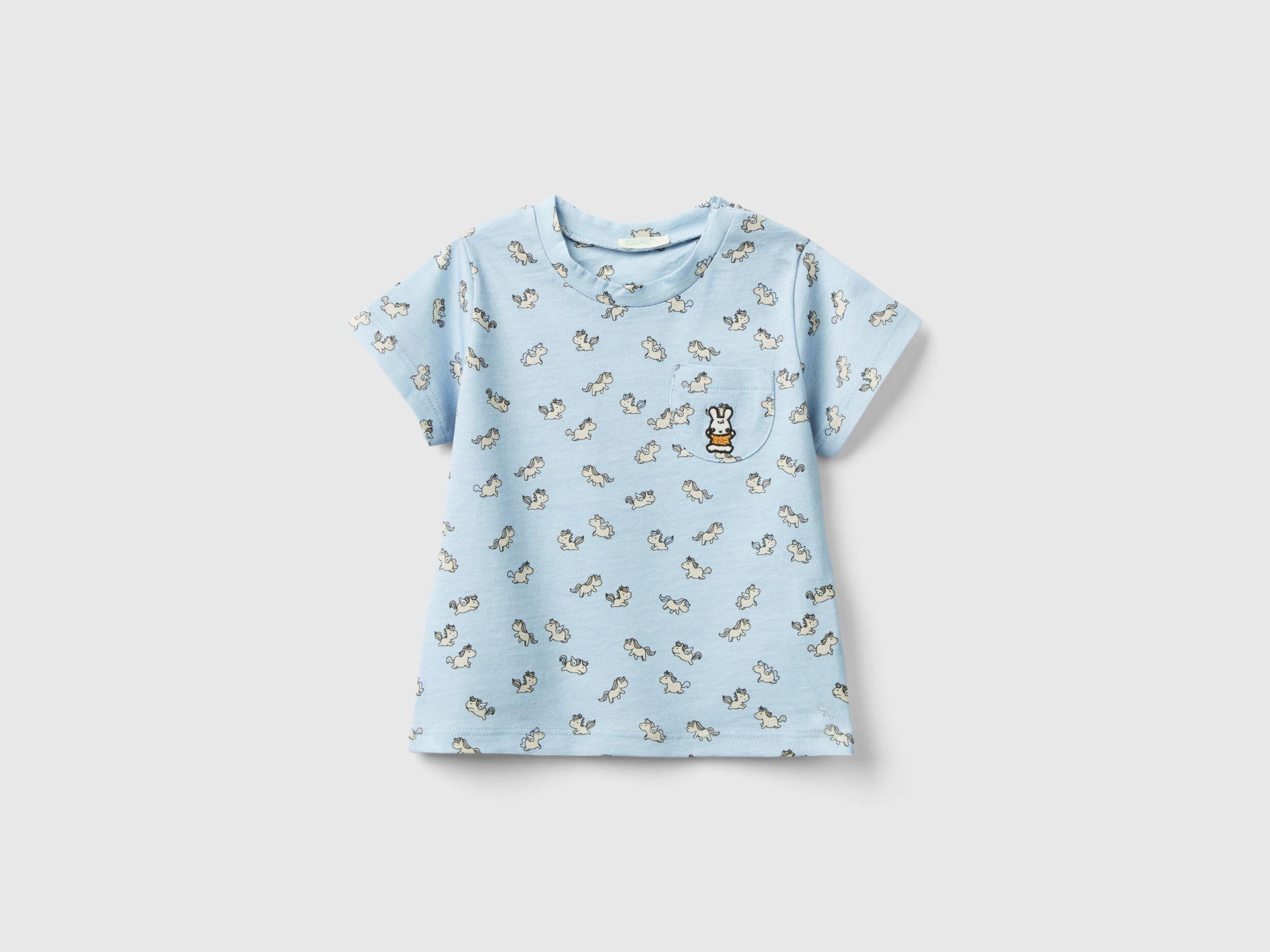 T-Shirt With Unicorn Print_39UMA104B_61U_01