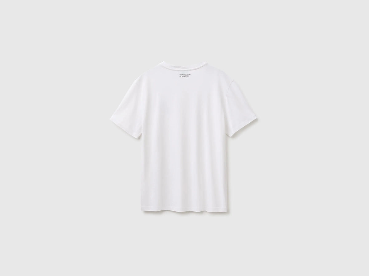Benetton White Men Regular Fit T-Shirt with Logo SKU: 39VFU10CP_905 Image 02