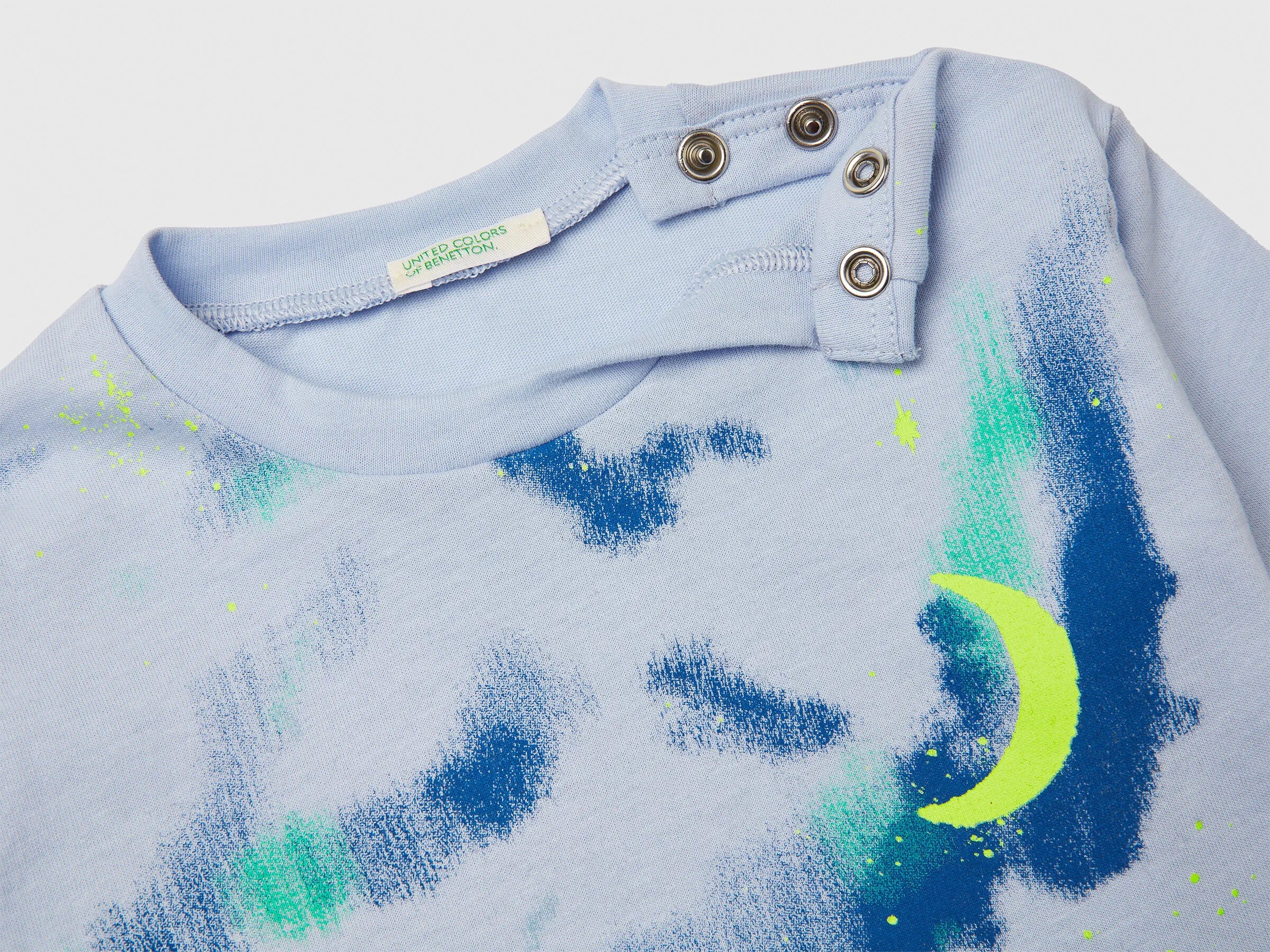 Benetton_Sky Blue_T-Shirt with Shiny Print_3ATNA106R_081_03