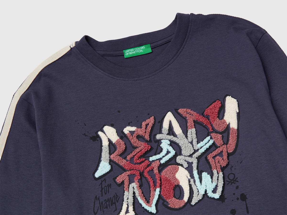 Benetton_Air Force Blue_T-Shirt with Graffiti Print_3ATNC10R7_0J8_03