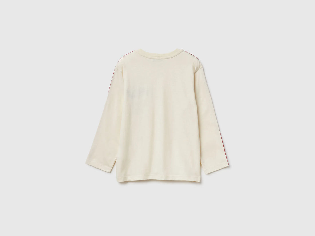 Benetton_Creamy White_T-Shirt with Graffiti Print_3ATNC10R7_3C9_02