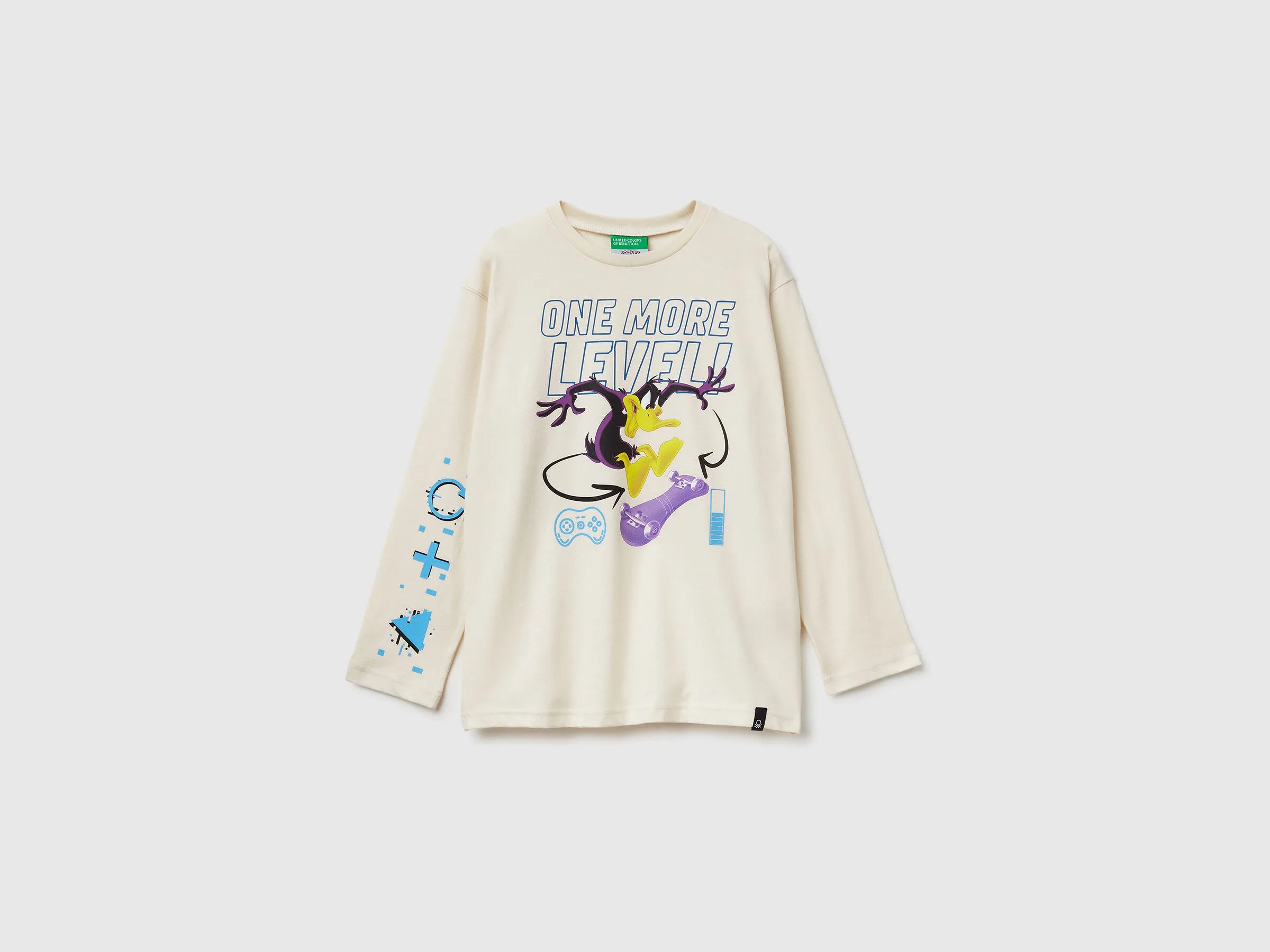 Benetton_Creamy White_T-Shirt with Photographic Print_3ATNC10RL_3C9_01