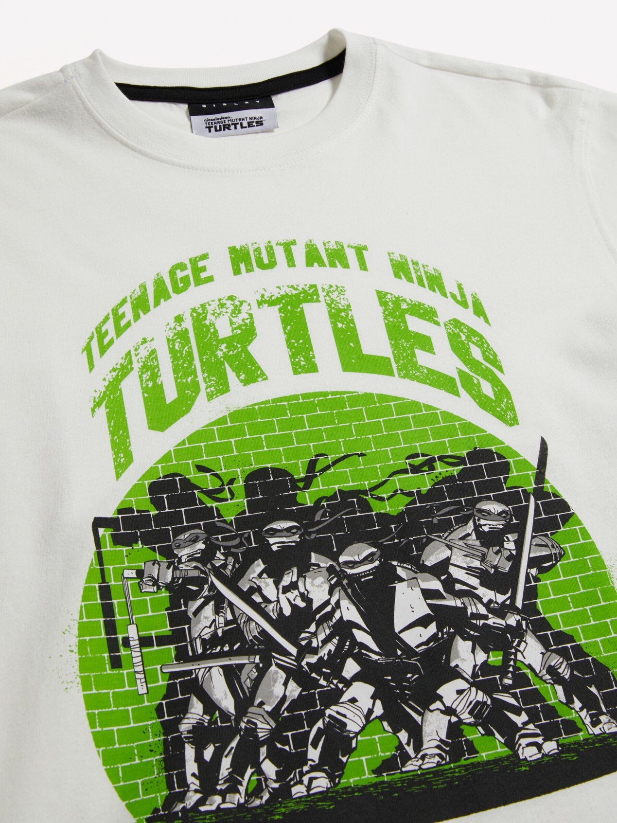 White T-Shirt with Teenage Mutant Ninja Turtles Print_3ATNX104X_074_02