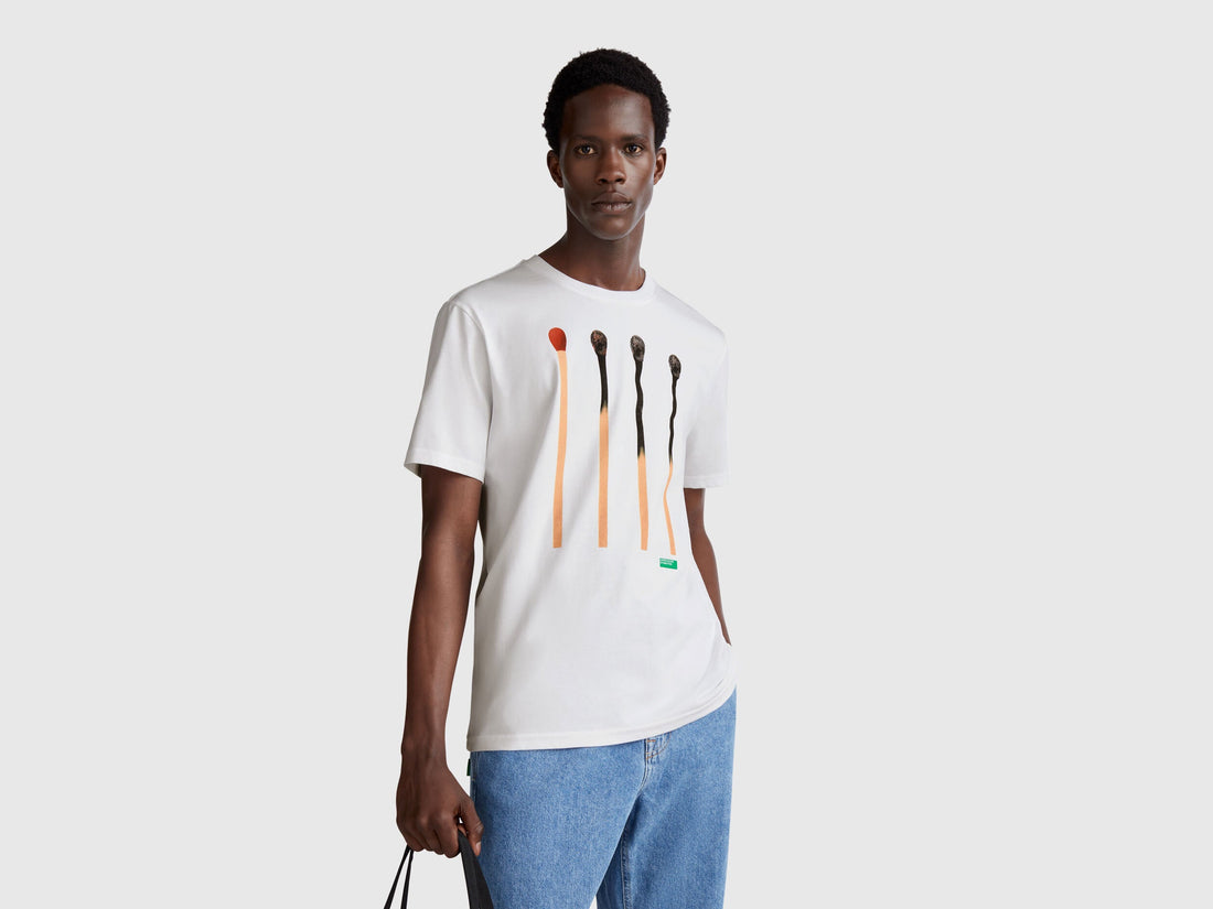 Benetton_T-Shirt with Photographic Print_3BL0U10AG_903_01