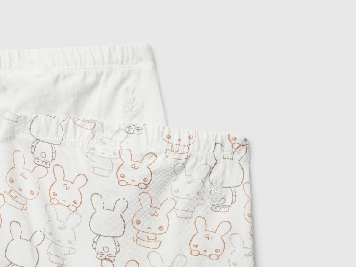Benetton_Creamy White_Two Pairs of Trousers in Cotton_3DKAAF02H_905_03