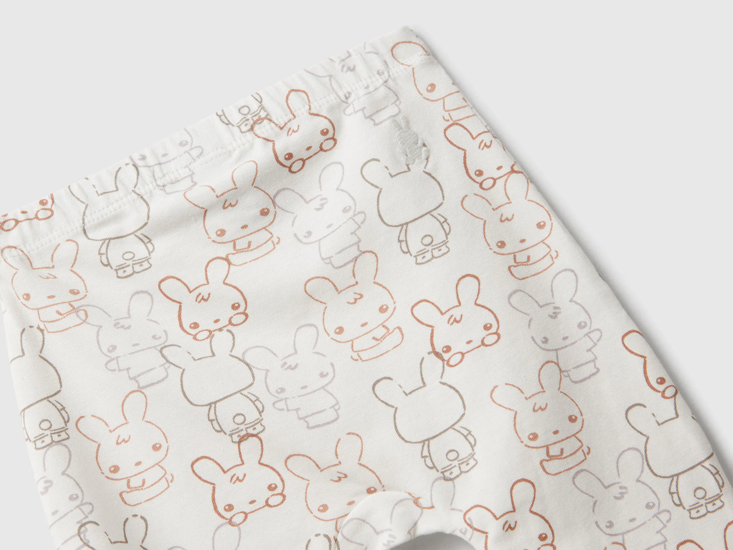 Benetton_Creamy White_Stretch Cotton Outfit_3DKAAK01C_901_04