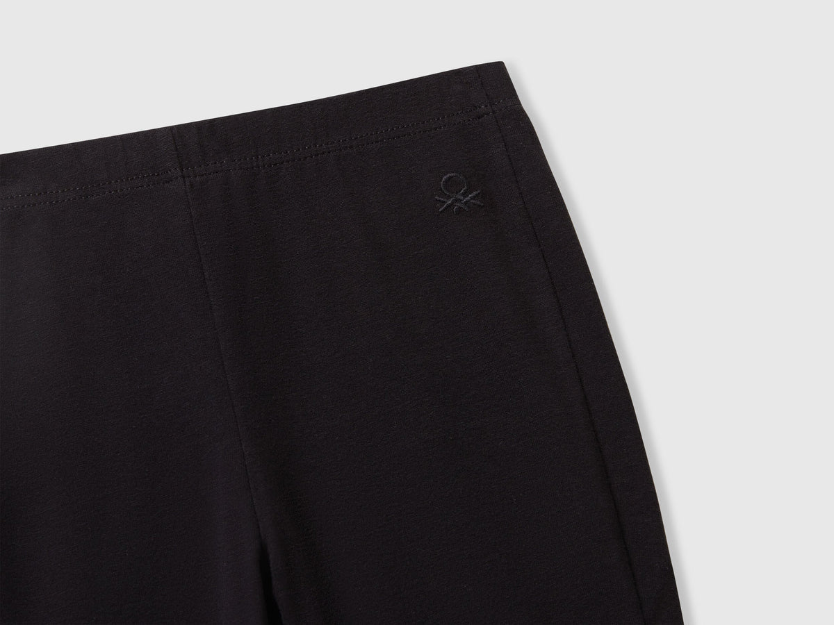 Benetton_Black_Flared Leggings in Stretch Cotton_3DKEGF028_100_03