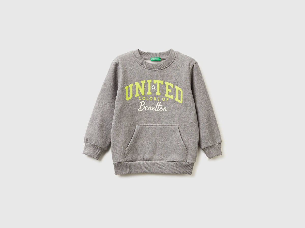 Benetton_Dark Gray_Warm Sweatshirt with Kangaroo Pocket_3EB5G10KS_507_01