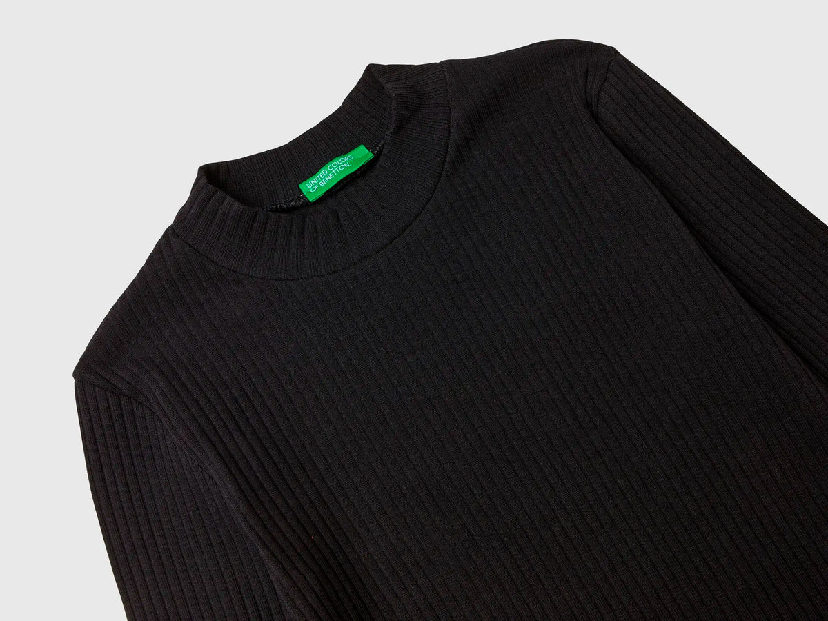 Benetton_Black_Slim Fit Stretch Cotton T-Shirt_3F1AC203O_100_03
