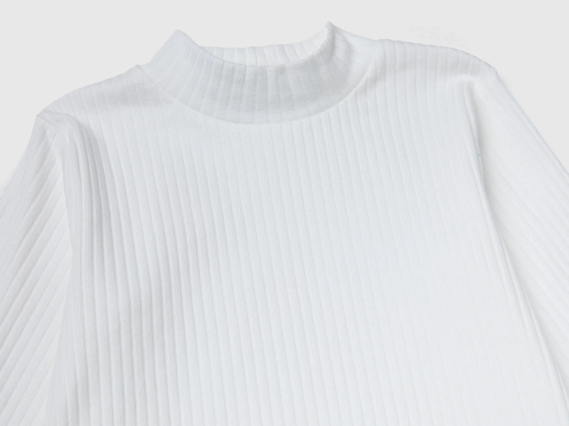 Benetton_Creamy White_Slim Fit Stretch Cotton T-Shirt_3F1AG10JT_074_03