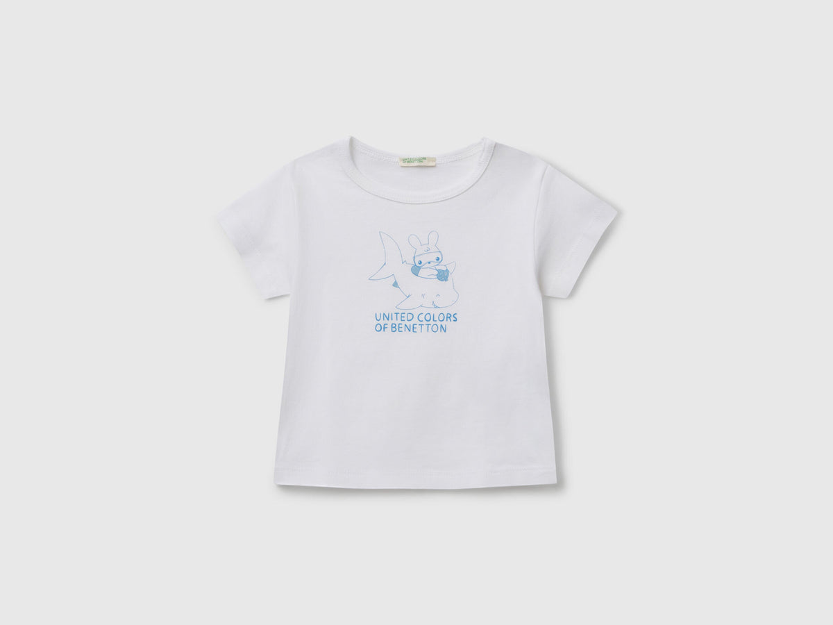 Benetton_Short Sleeve T-Shirt with Print_3I1XA1069_901_01