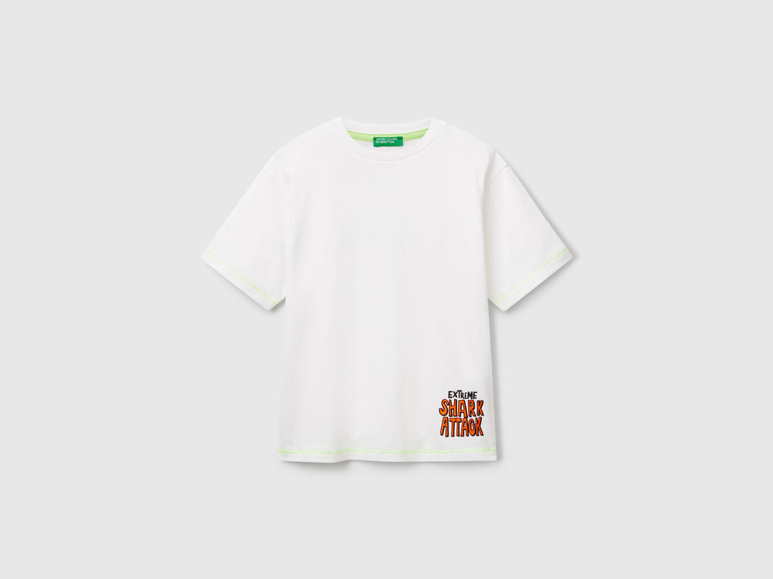 Benetton_T-Shirt with Print on Front and Back_3I1XC10P6_101_01