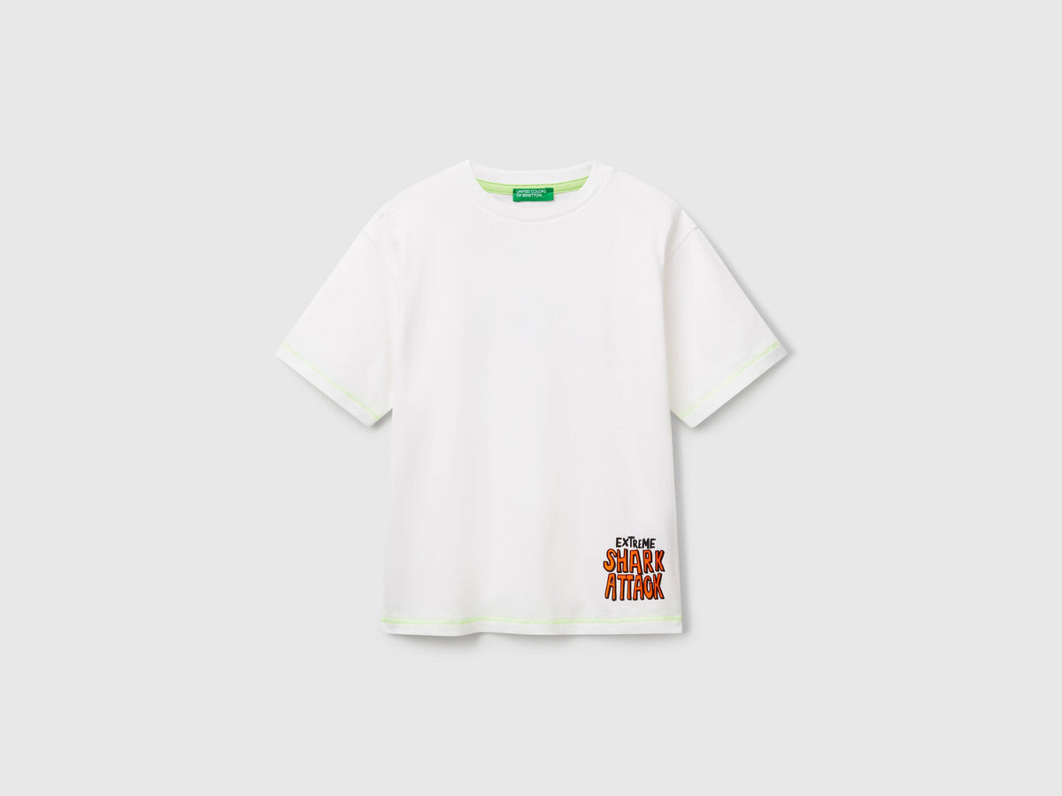 Benetton_T-Shirt with Print on Front and Back_3I1XC10P6_101_01