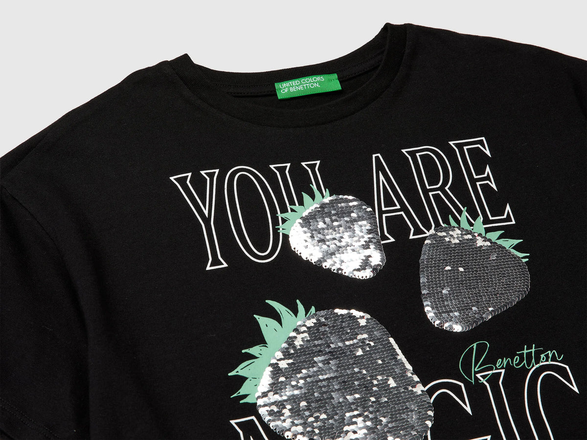 Benetton Black Girls T-Shirt with Print and Sequins SKU: 3I1XC10SF_100 Image 03