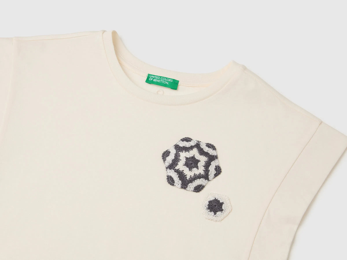 Benetton White Girls Sleeveless T-Shirt with Embroidery SKU: 3I1XC10TH_00E Image 03