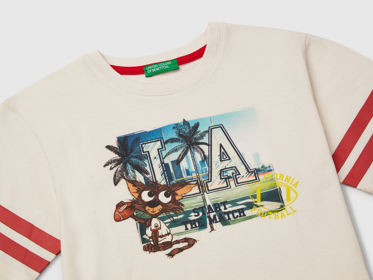 Benetton_Oversized Fit T-Shirt with Photographic Print_3I1XG10IM_0R2_03