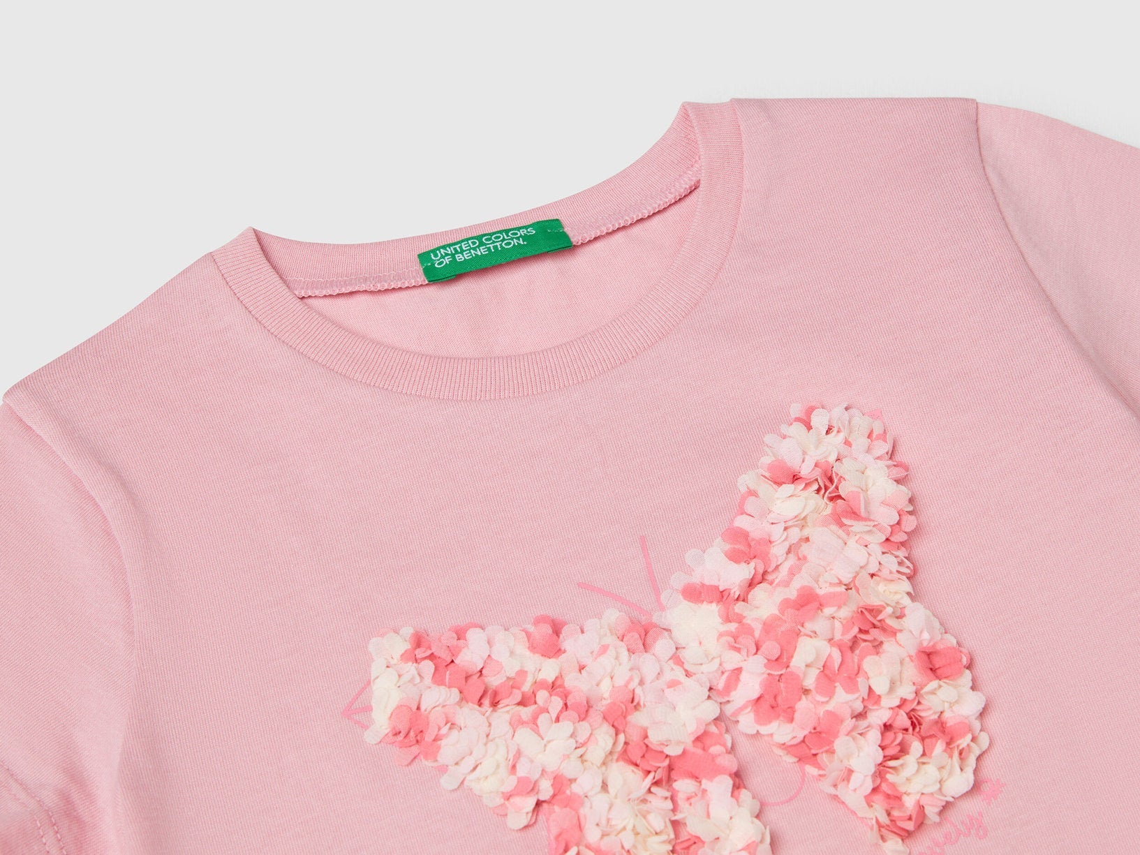 Benetton_T-Shirt with Petal Effect Applique_3I1XG10J1_09J_03