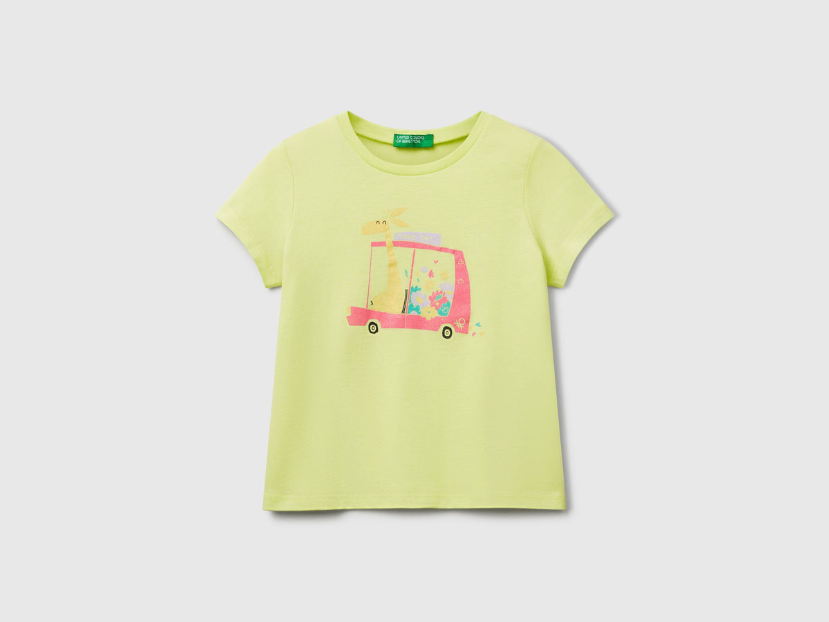 Benetton_Regular Fit T-Shirt with Glitter_3I1XG10JJ_18A_01