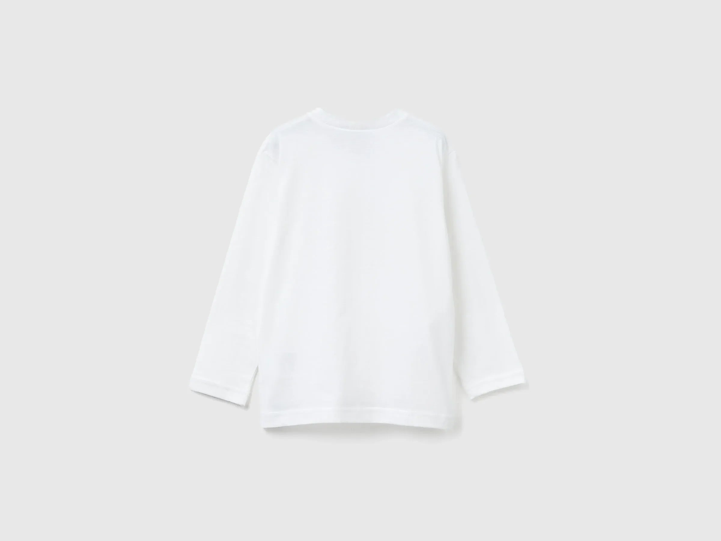Benetton_Creamy White_T-Shirt with Bluey ©Ludo Studio Print_3I1XG10KH_074_02
