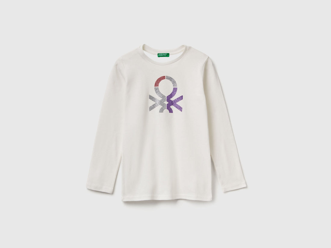 Benetton_Creamy White_Long Sleeve T-Shirt with Glitter Print_3I9WC10JR_074_01