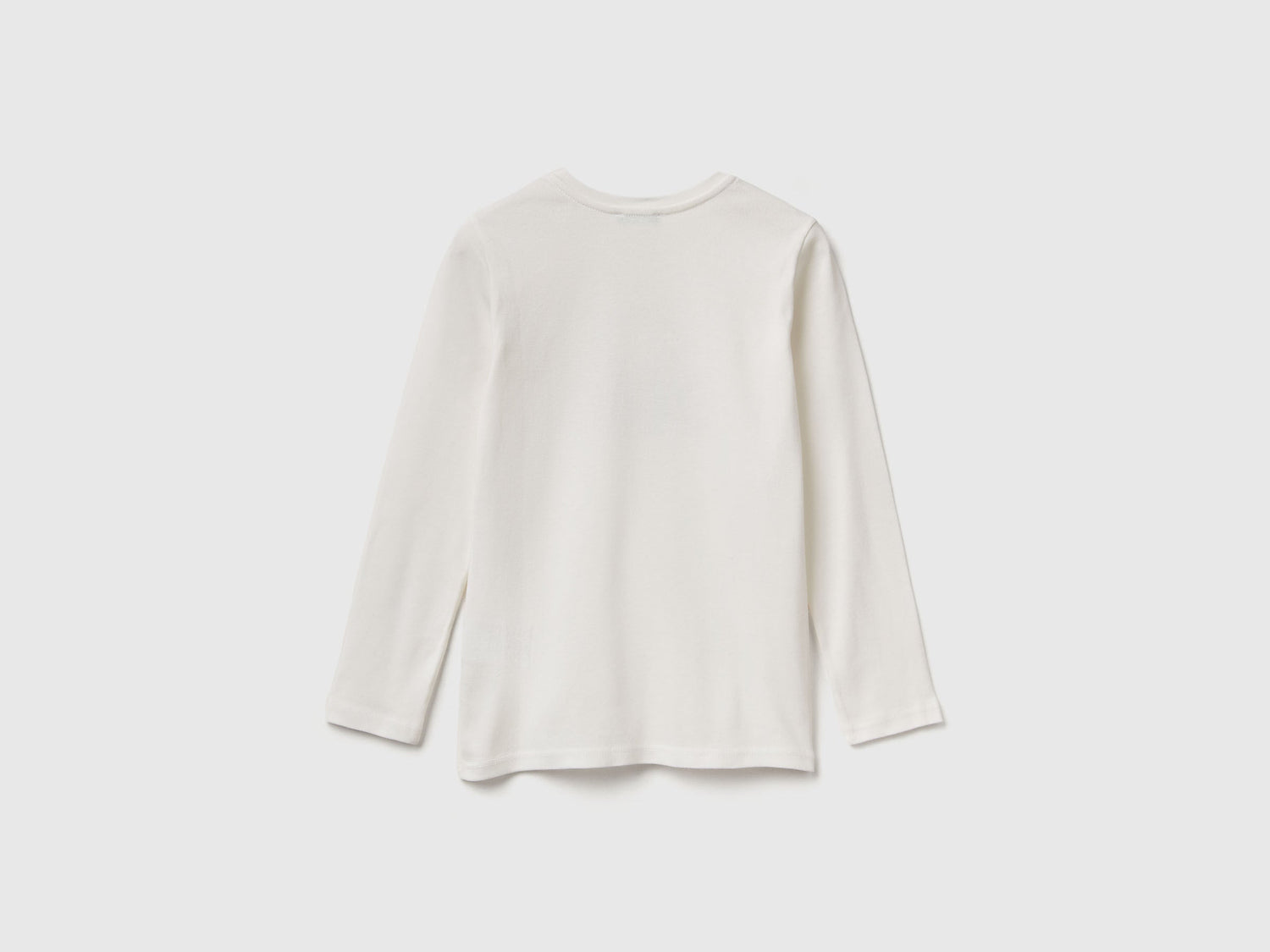 Benetton_Creamy White_Long Sleeve T-Shirt with Glitter Print_3I9WC10JR_074_02