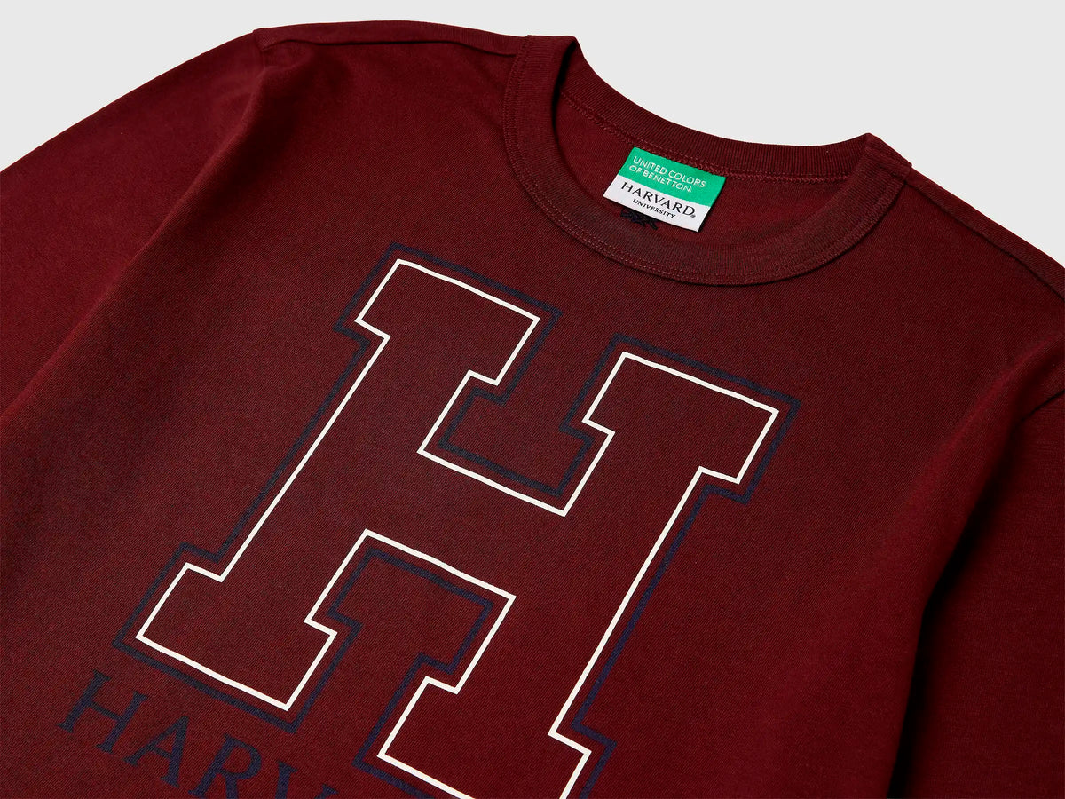 Benetton_Burgundy_Crew Neck Sweatshirt ©Harvard University_3IVWC10PW_129_03