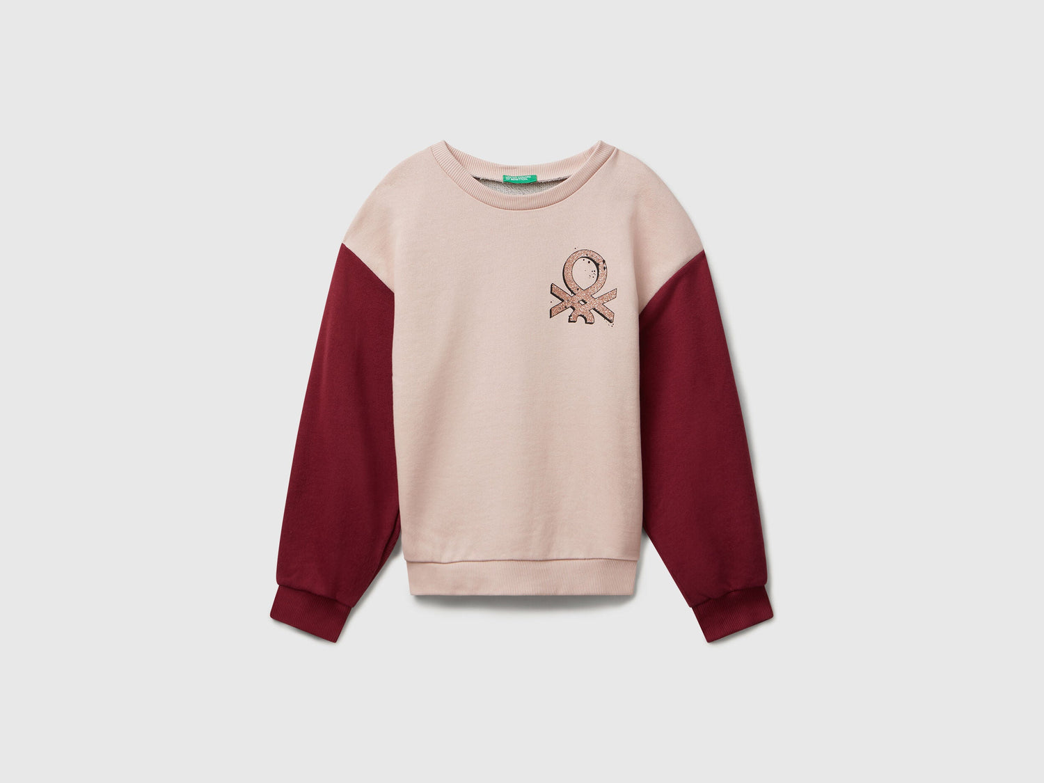 Benetton_Creamy White_Sweatshirt with Glittery Logo Print_3J68C10Q0_901_01