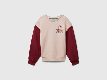 Benetton_Creamy White_Sweatshirt with Glittery Logo Print_3J68C10Q0_901_01