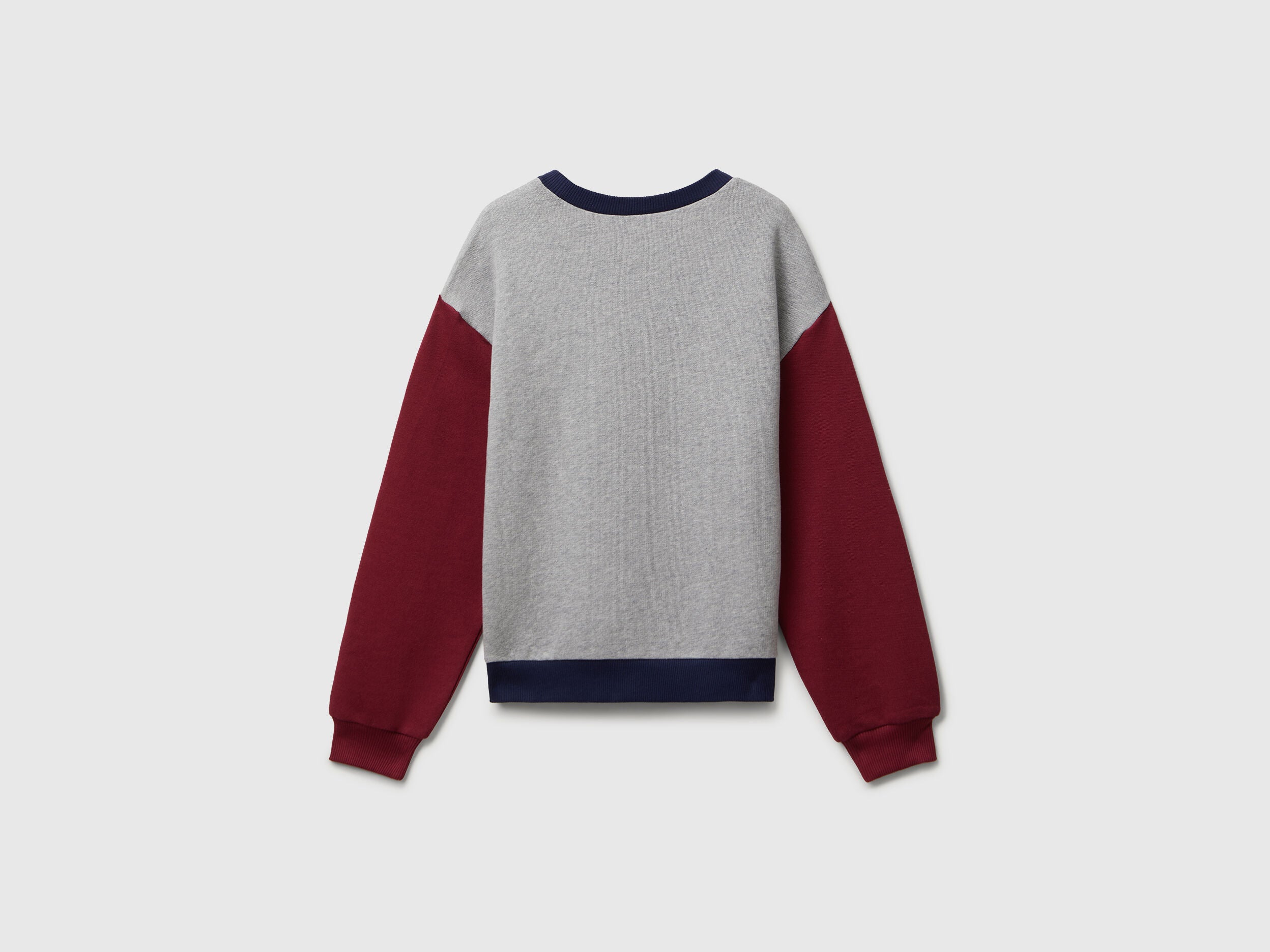 Benetton_Dark Blue_Sweatshirt with Glittery Logo Print_3J68C10Q0_903_02