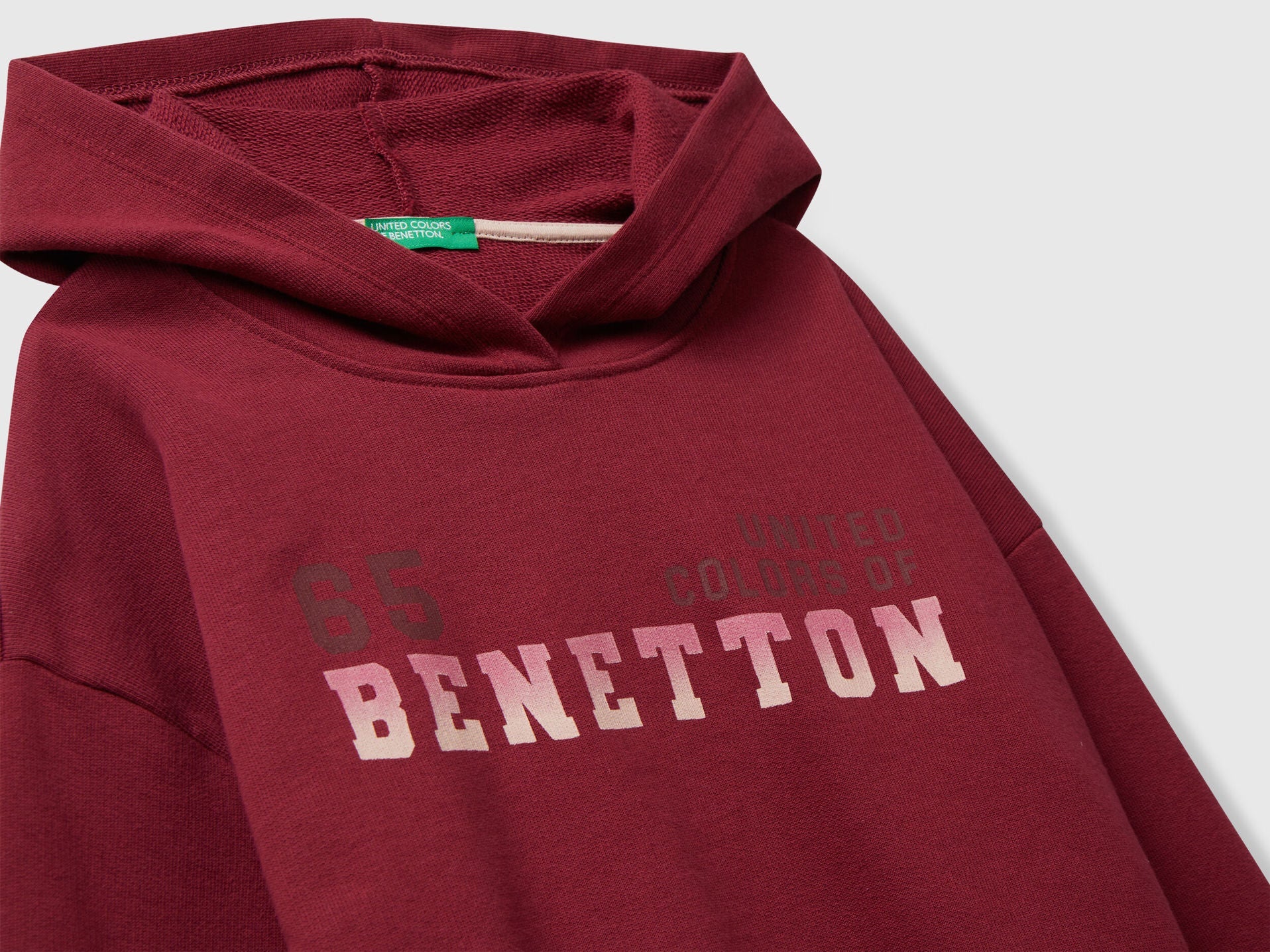 Benetton_Burgundy_Sweatshirt with Print_3J68C204W_236_03