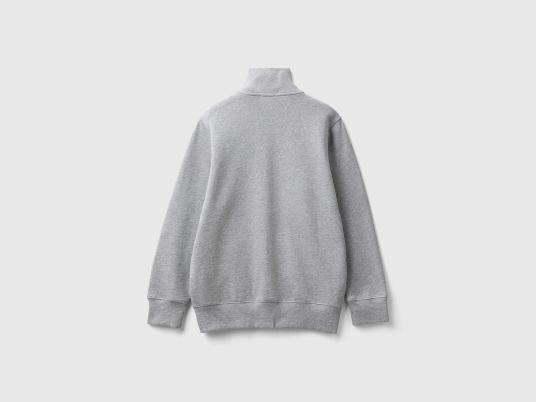 Beneton_Pure Cotton Sweatshirt with Zipper_3J68C501B_501_02
