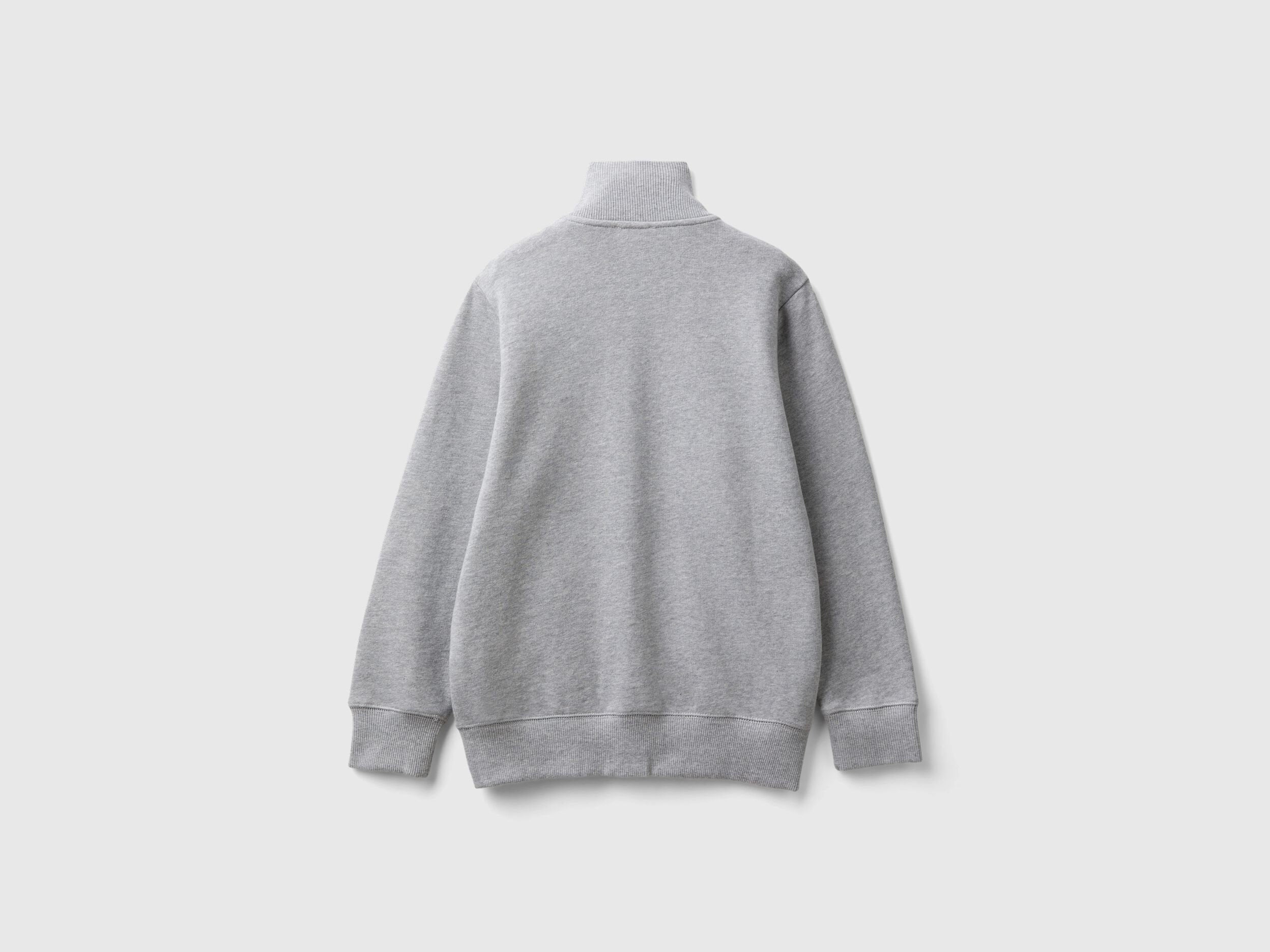 Beneton_Pure Cotton Sweatshirt with Zipper_3J68C501B_501_02