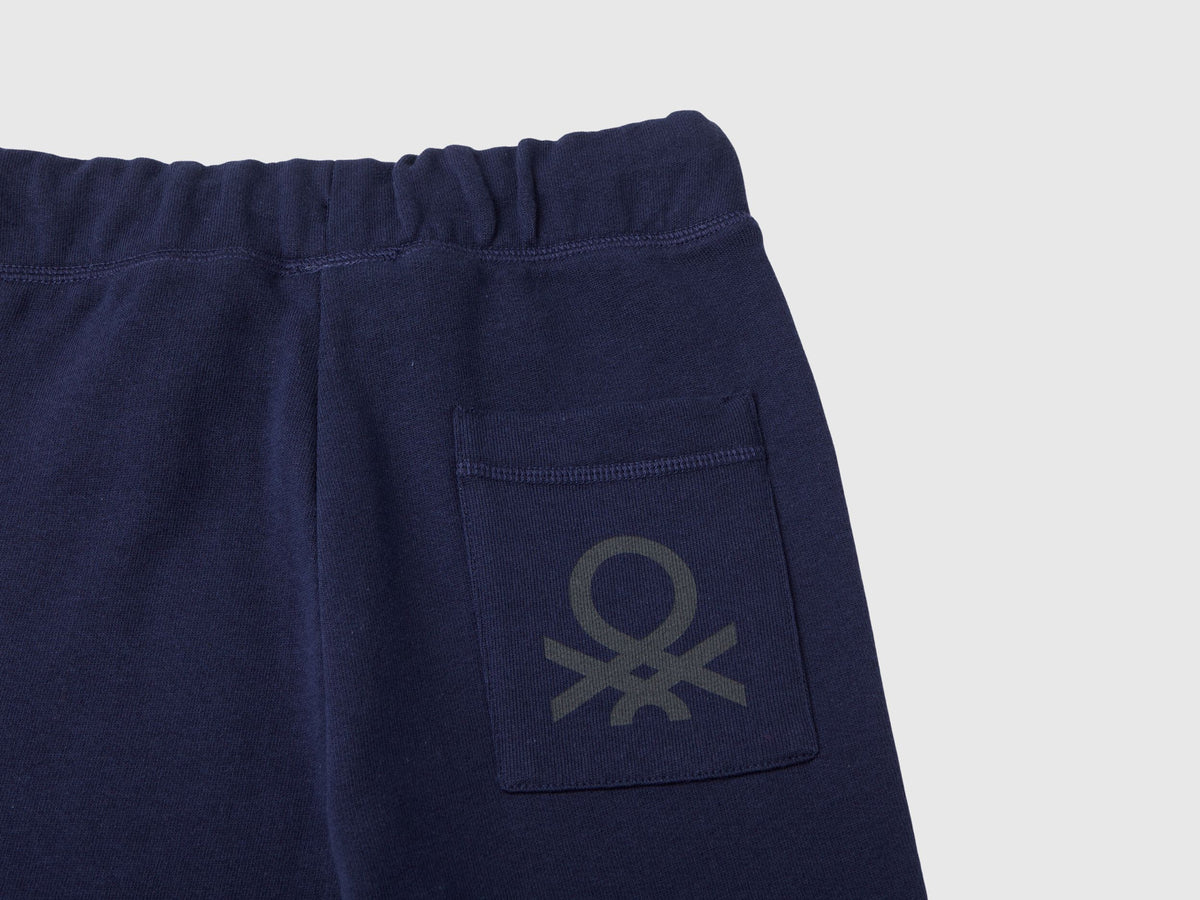 Sweatpants with logo_3J68CF058_252_03