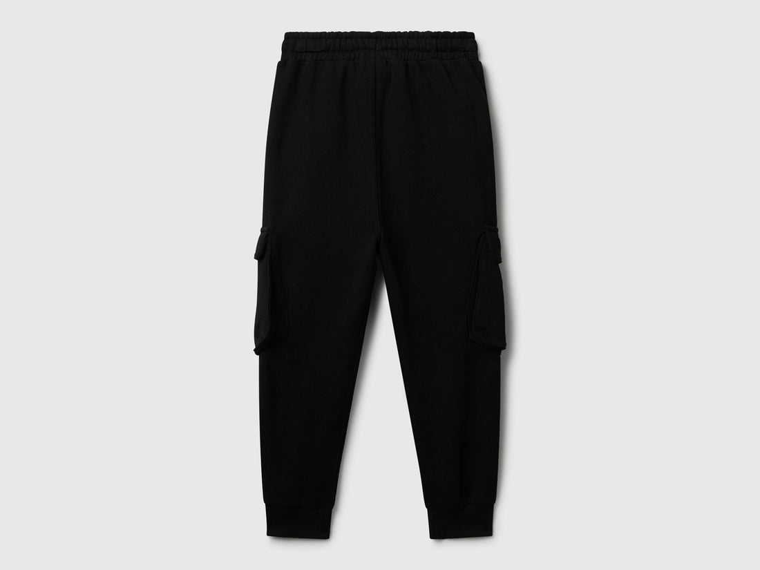 Benetton_Black_Sweat Fabric Cargo Joggers_3J68CF06I_100_02
