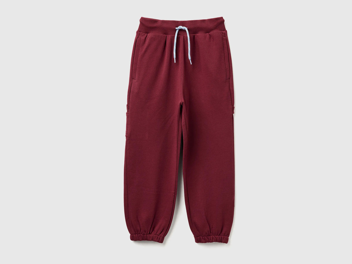 Benetton_Burgundy_Wide Joggers with Pockets_3J68CF06L_129_01