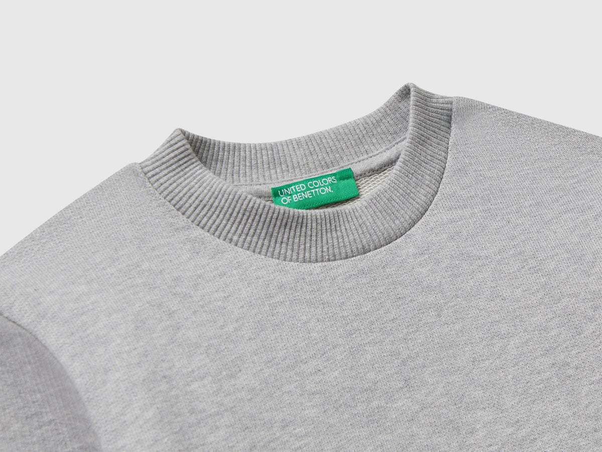 Benetton_Light Gray_Long Sleeve Sweatshirt with Print_3J68G10KN_501_03