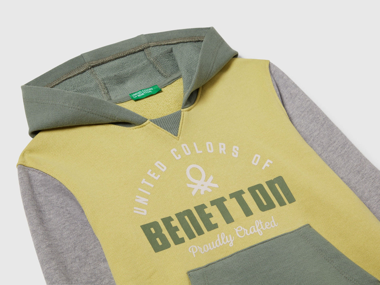 Benetton_Olive Green_Hoodie with Pocket and Hood_3J68G2014_902_03