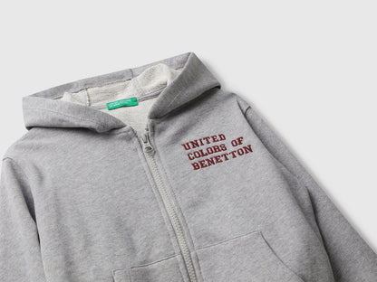 Benetton_Light Gray_Hoodie with Embroidery_3J68G503V_501_03