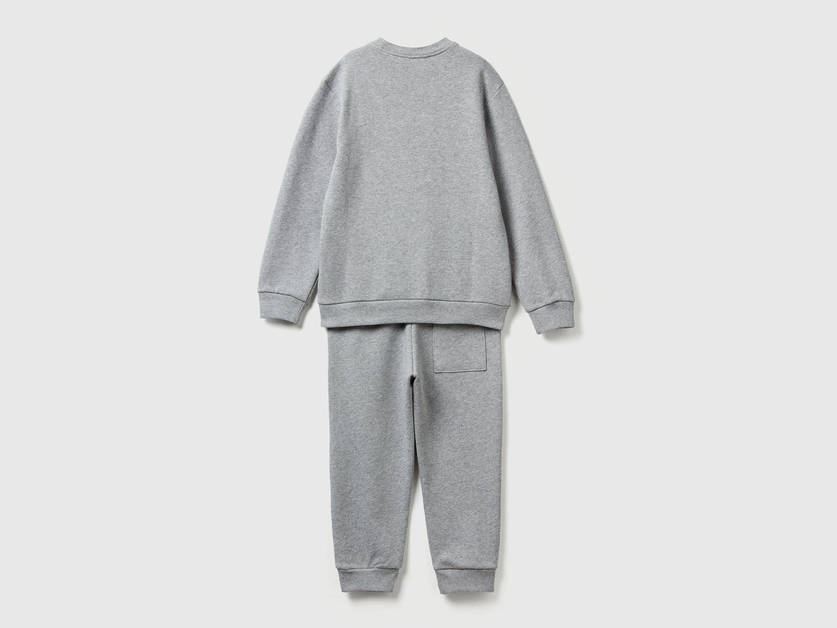 Benetton_Light Gray_Sweat Tracksuit with Logo_3J68GK00S_501_02