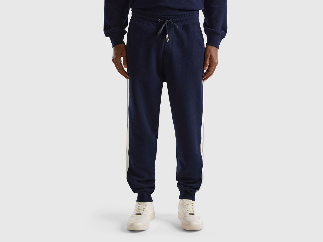 Dark Blue Joggers With Stripes_3J68UF01A_016_01