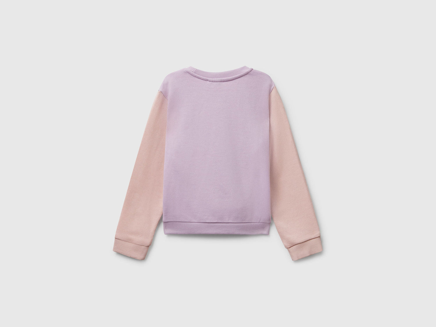 Benetton_Lavender_Sweatshirt with Glittery Print_3J70G10JR_901_02